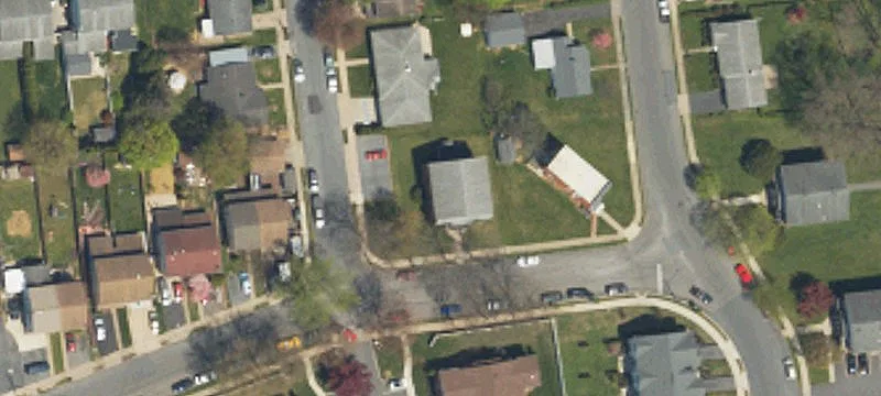 1605 Irene St