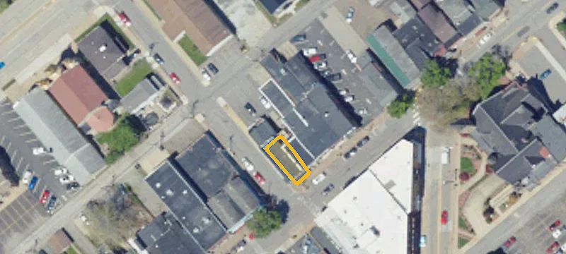 303 Main St