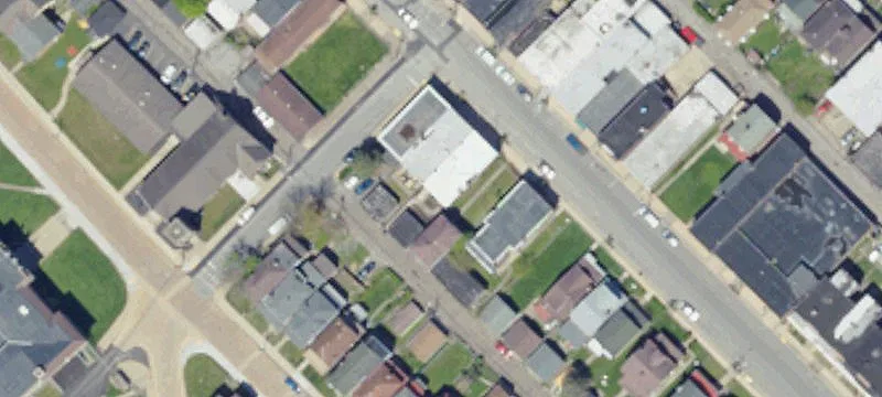 637 Broadway Ave