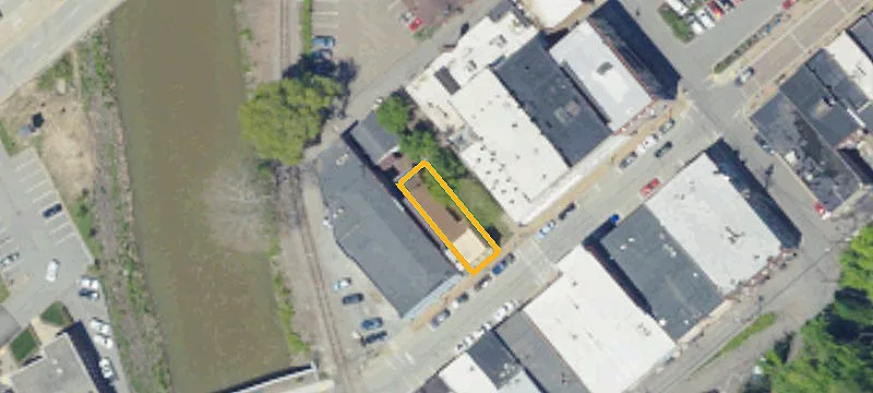 17 Main St