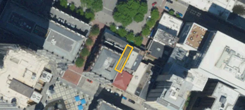 3 Market Sq