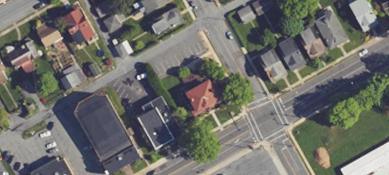 39 Lancaster Ave