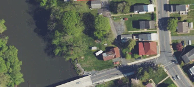 302 Main St