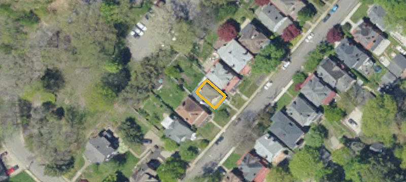 225 Hilands Ave