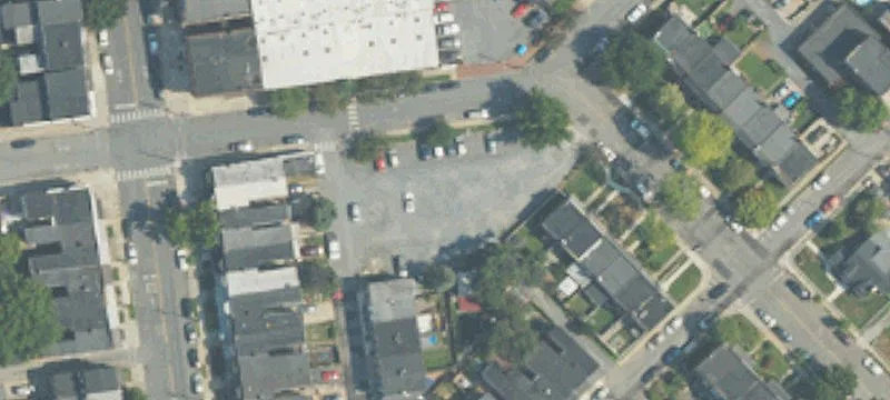 452 Frederick St