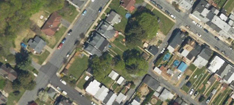 1052 Jeter Ave