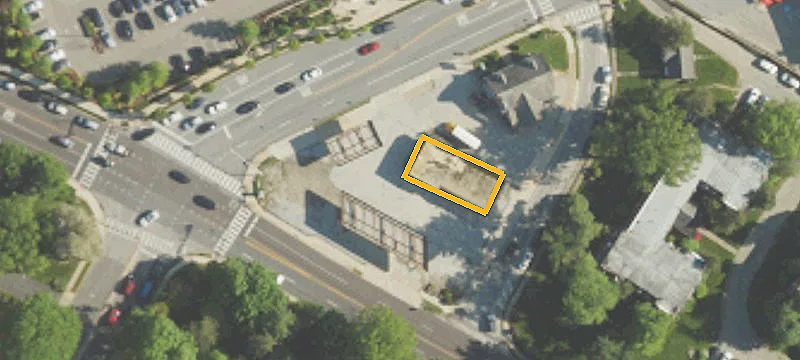 637 Lancaster Ave