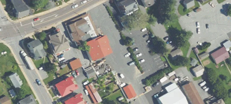 138 Main St