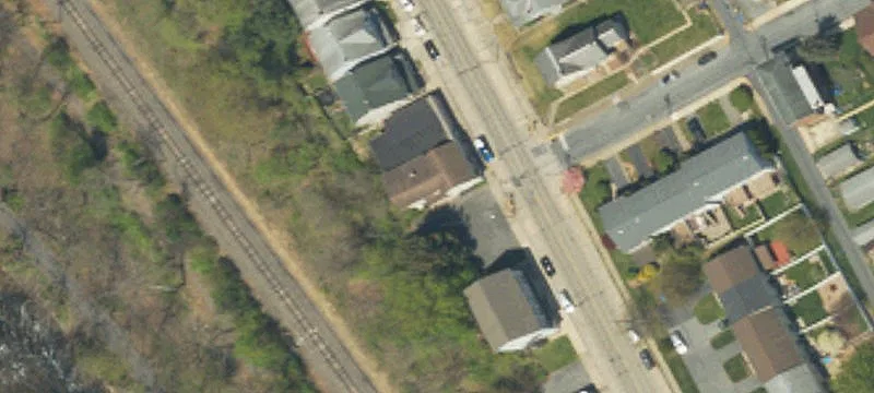 702 Main St