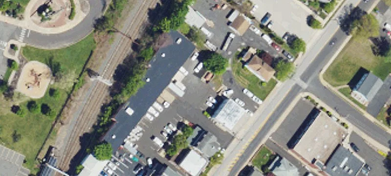 300 Davisville Rd