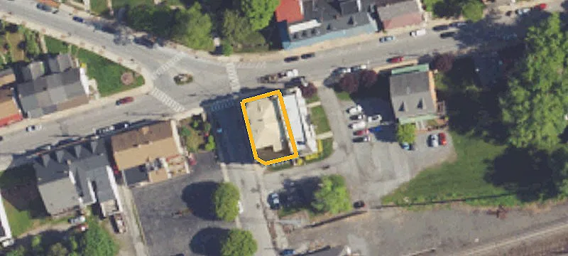 228 Main St