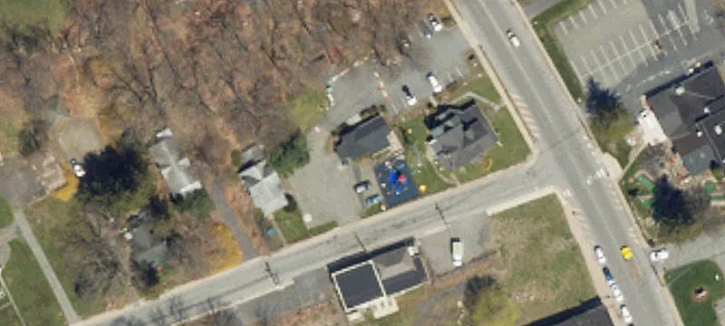 4 Fairview Ave