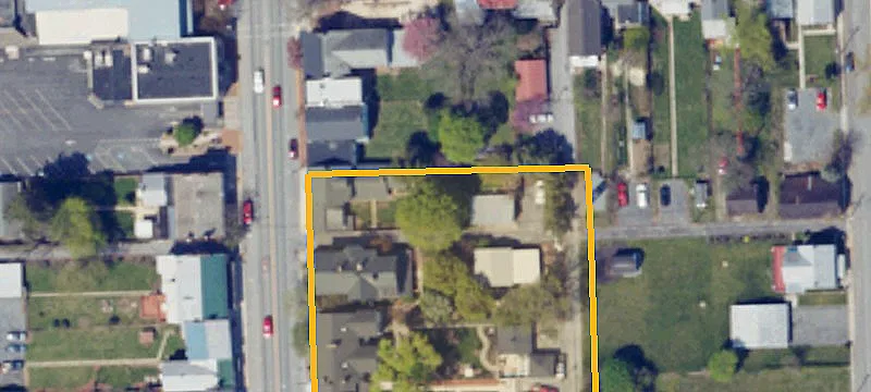 25 Main St