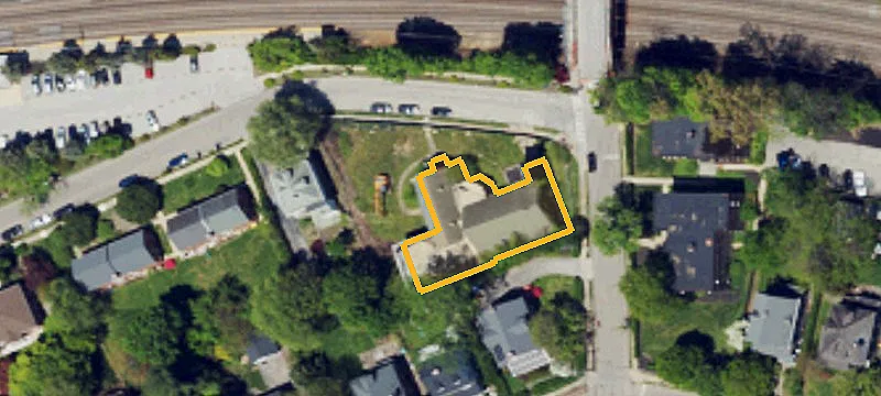 198 Elmwood Ave