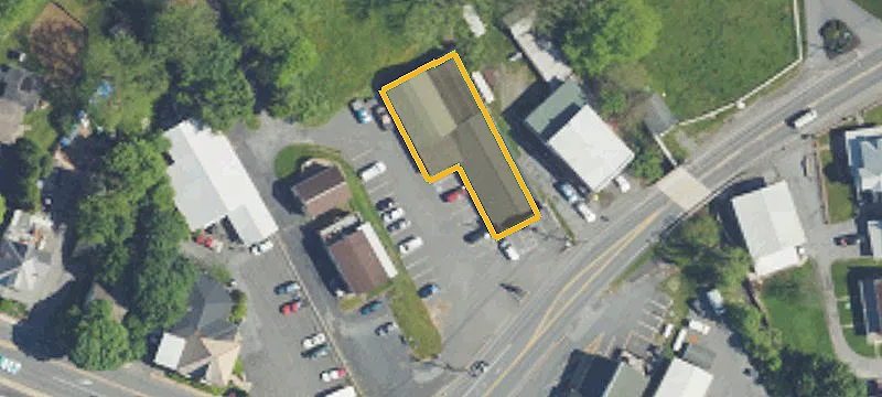 1121 Main St