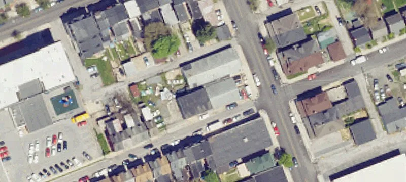 320 Pne St