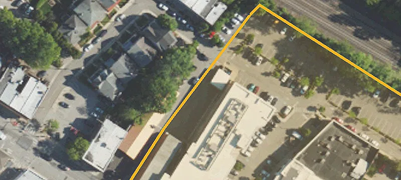 929-931 Lancaster Ave