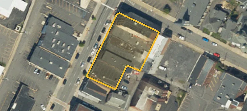 12 Main St