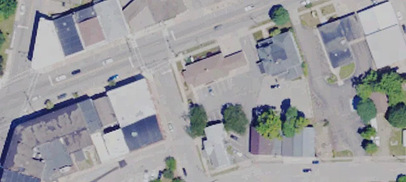 27 Main St