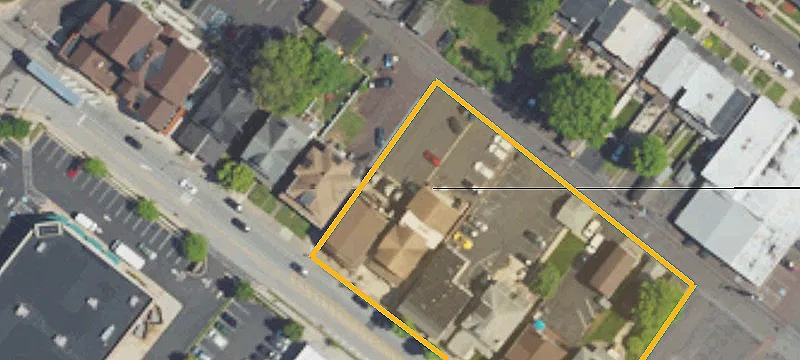 839 Main St
