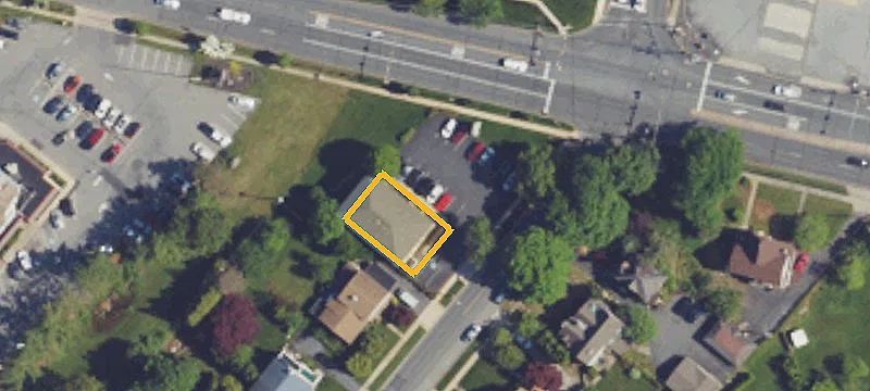 2 Woodland Rd