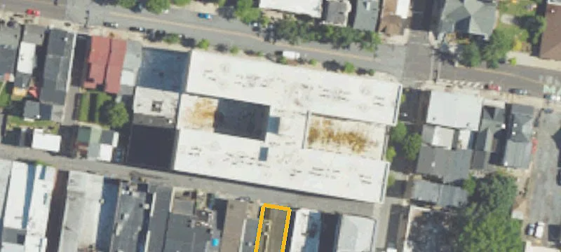 272 King St