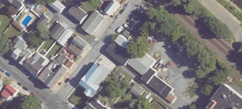 110 4th St