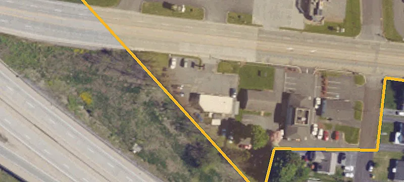 5016 Carlisle Pike