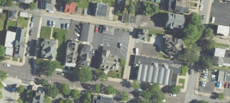 359 King St