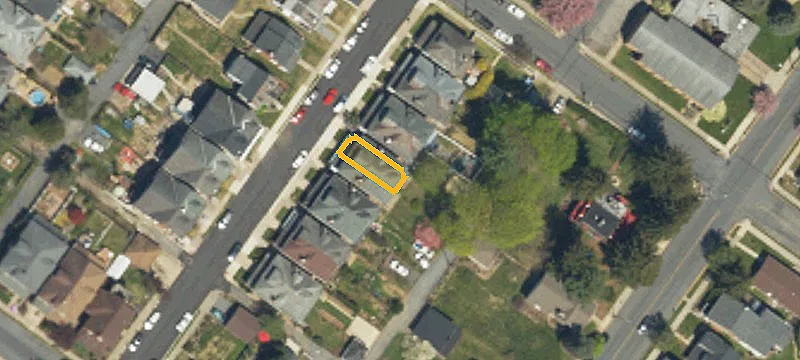1114 Stanley Ave
