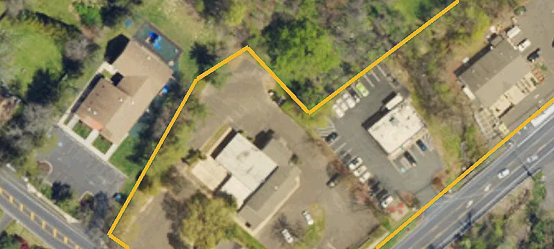 700 2nd St Pike