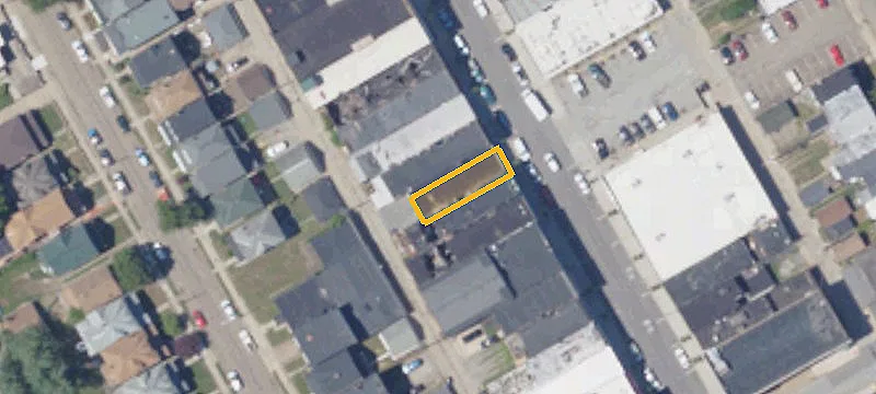 637 Merchant St