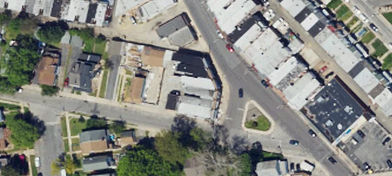 304 Lewis Ave