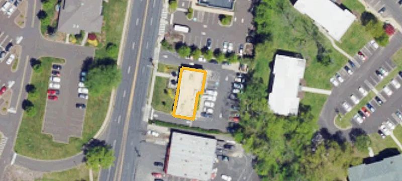 569 Main St