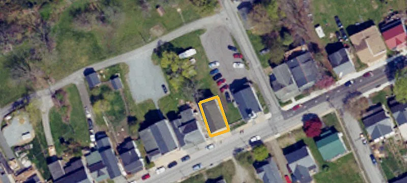 627 Main St