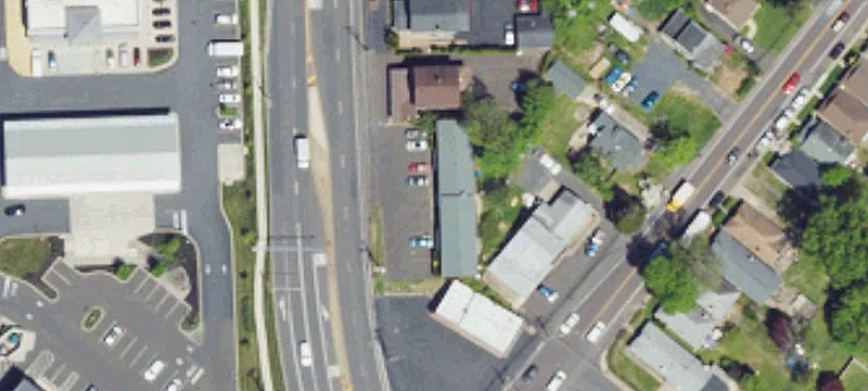 124 Easton Rd
