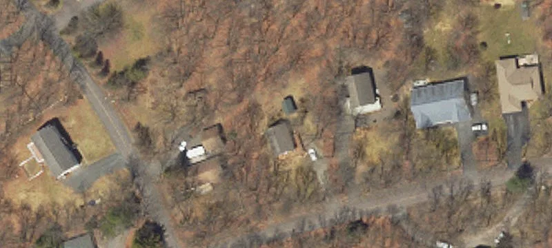 7 Locust Ln
