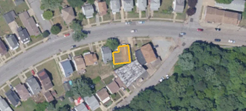 1607 Main St