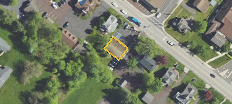 402 Main St
