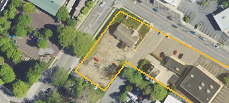 600 Lancaster Ave