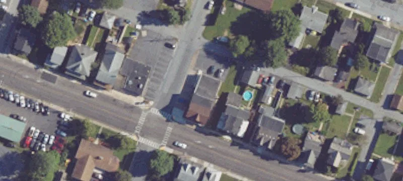 400 2nd St