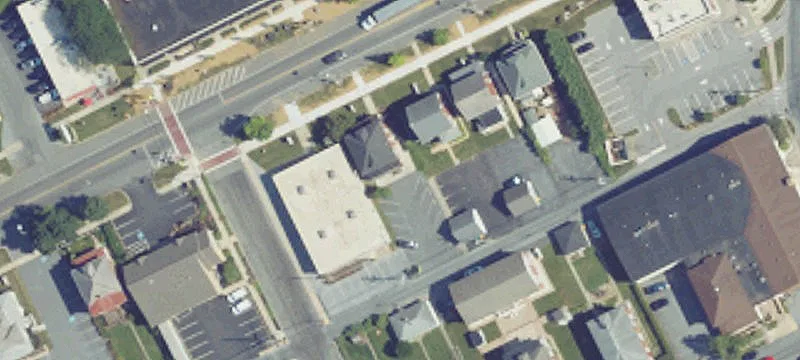 242 Chocolate Ave