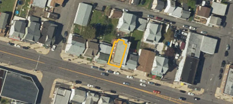 213 Broad St