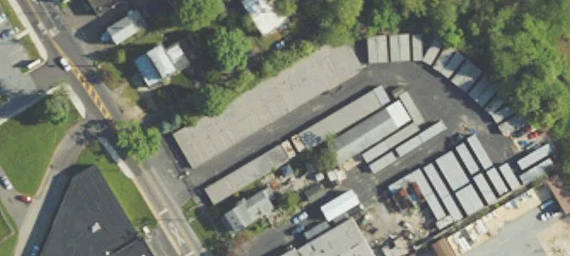315 Oak Ln