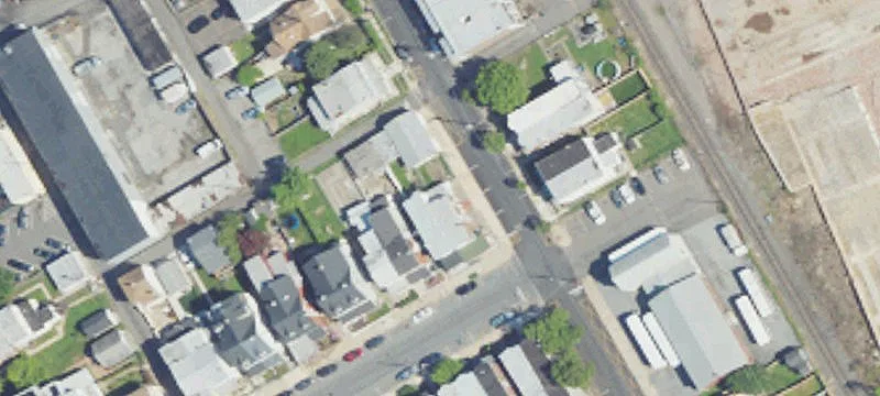 24 9th St