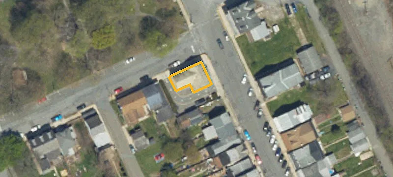 200 White St
