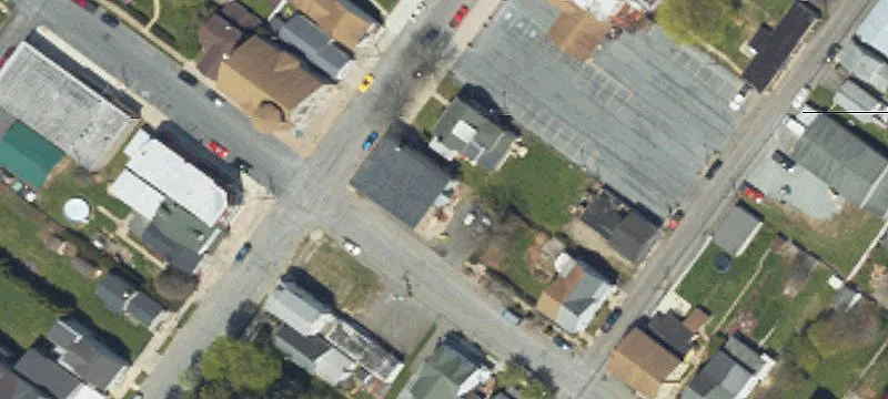 404 Ctr St