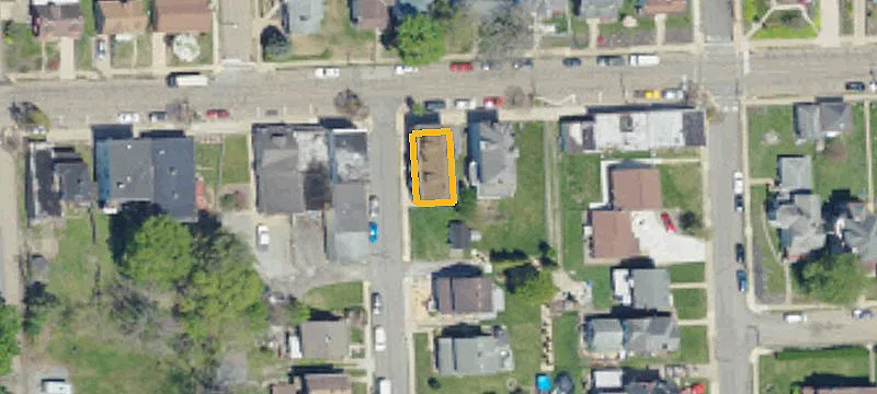 219 Ctr Ave