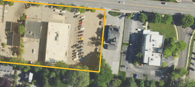 318 Lancaster Ave