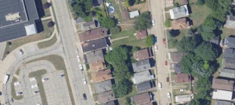 922 Duss Ave